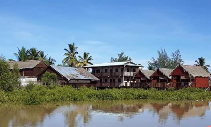 La Capannina Chez Lea Otel Morondava Dış mekan fotoğraf